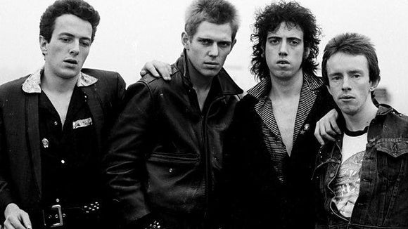 THE CLASH: NEW YEARS DAY '77 (2015)